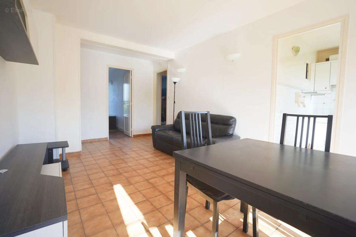 Appartement à FRESNES
