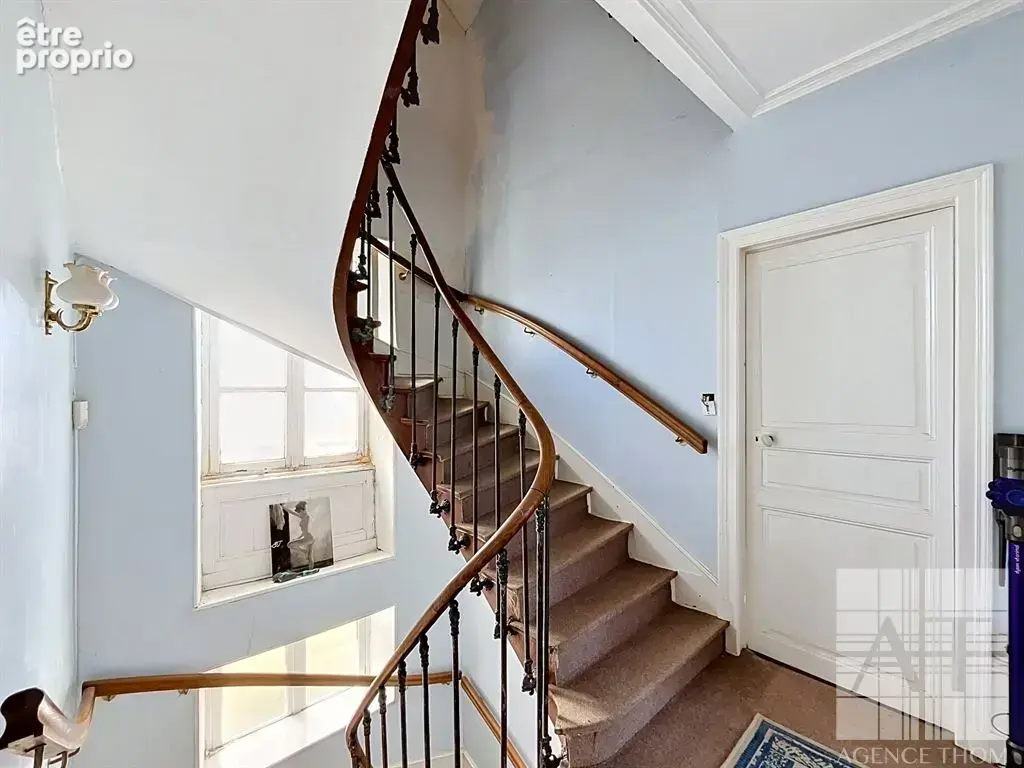 Exceptionnelle propriété de caractère avec maison de maître, hébergements indépendants et fort poten - photo 13