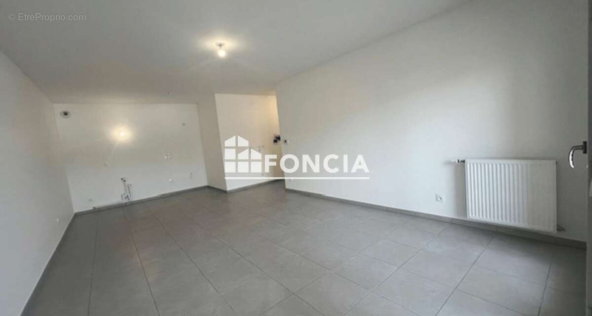 Appartement à RILLIEUX-LA-PAPE