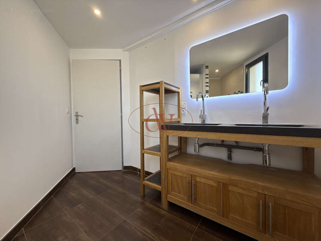 Appartement à BAGES