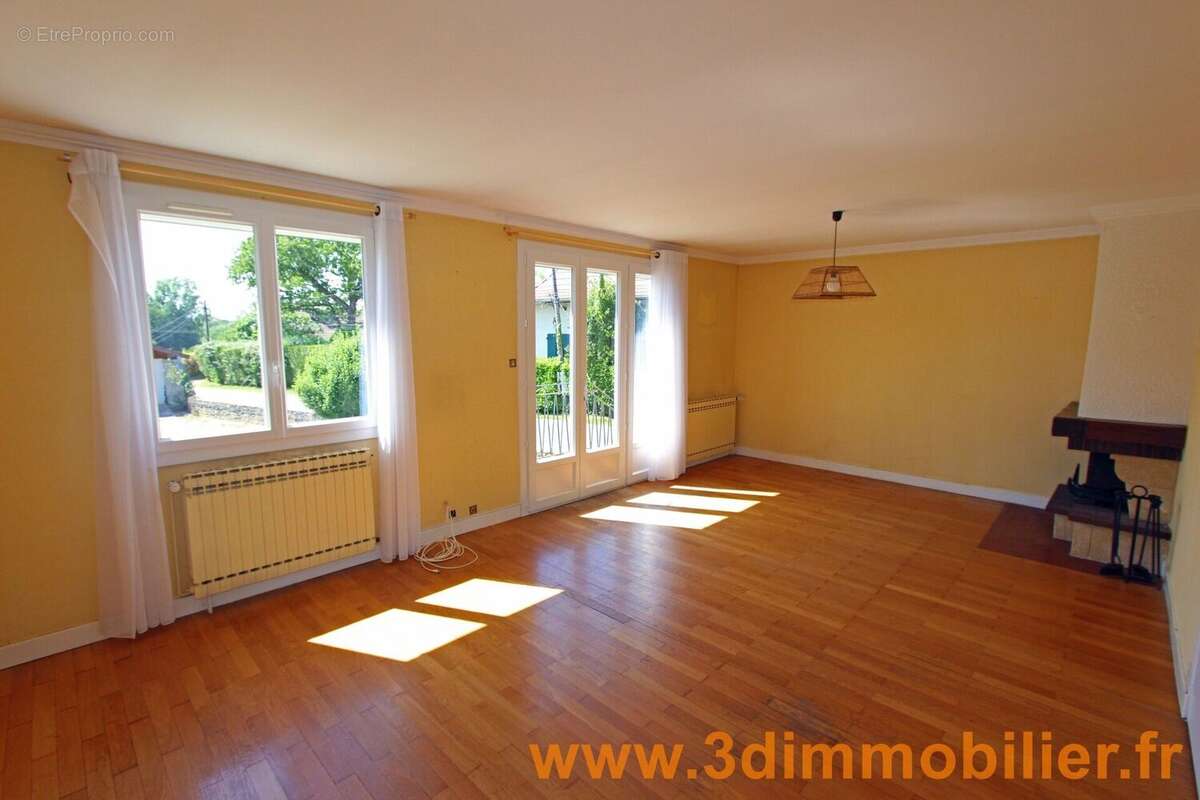 Photo 2 - Maison à BLETTERANS