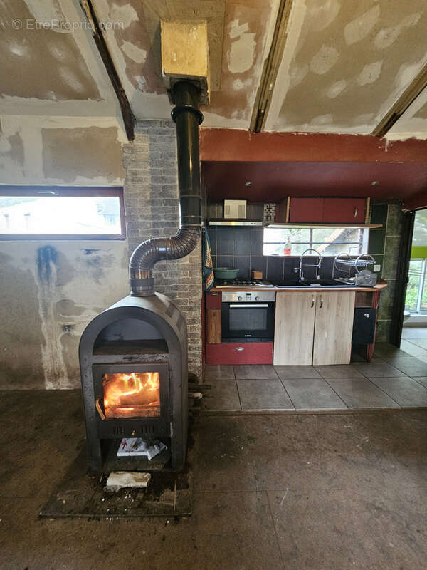 Maison à LA JONCHERE-SAINT-MAURICE