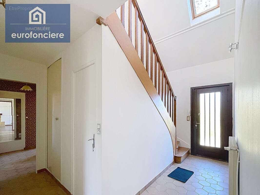 Maison à CRENEY-PRES-TROYES