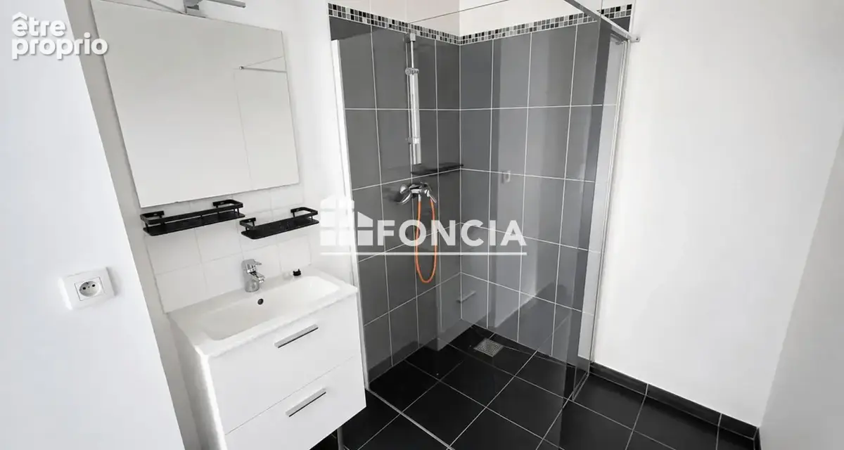 Appartement t2 – 54 m² – terrasse – parking – proche métro & tram - photo 6
