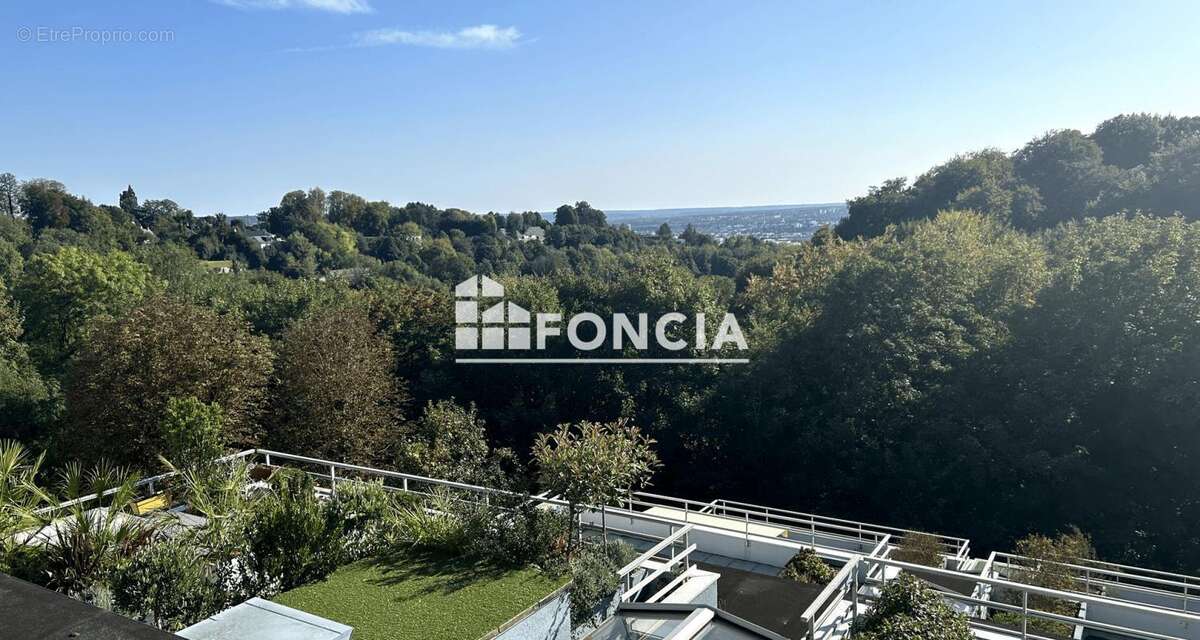 Appartement à MONT-SAINT-AIGNAN