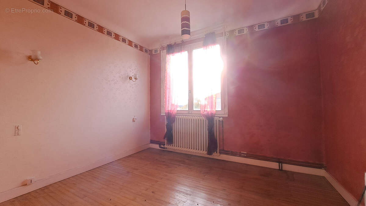 Appartement à SAINT-PARDOUX