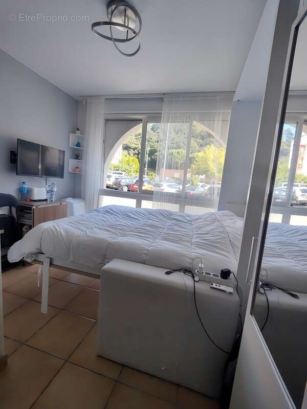 Appartement à LAMALOU-LES-BAINS