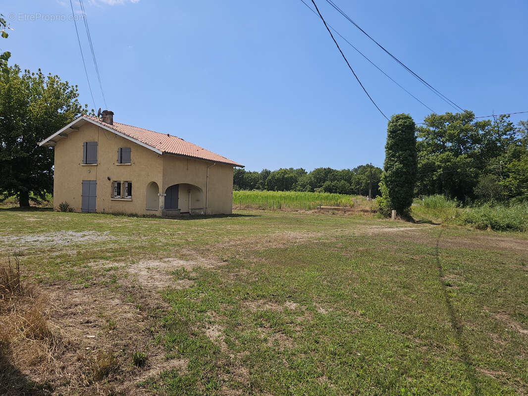 Maison à SAINT-JULIEN-EN-BORN