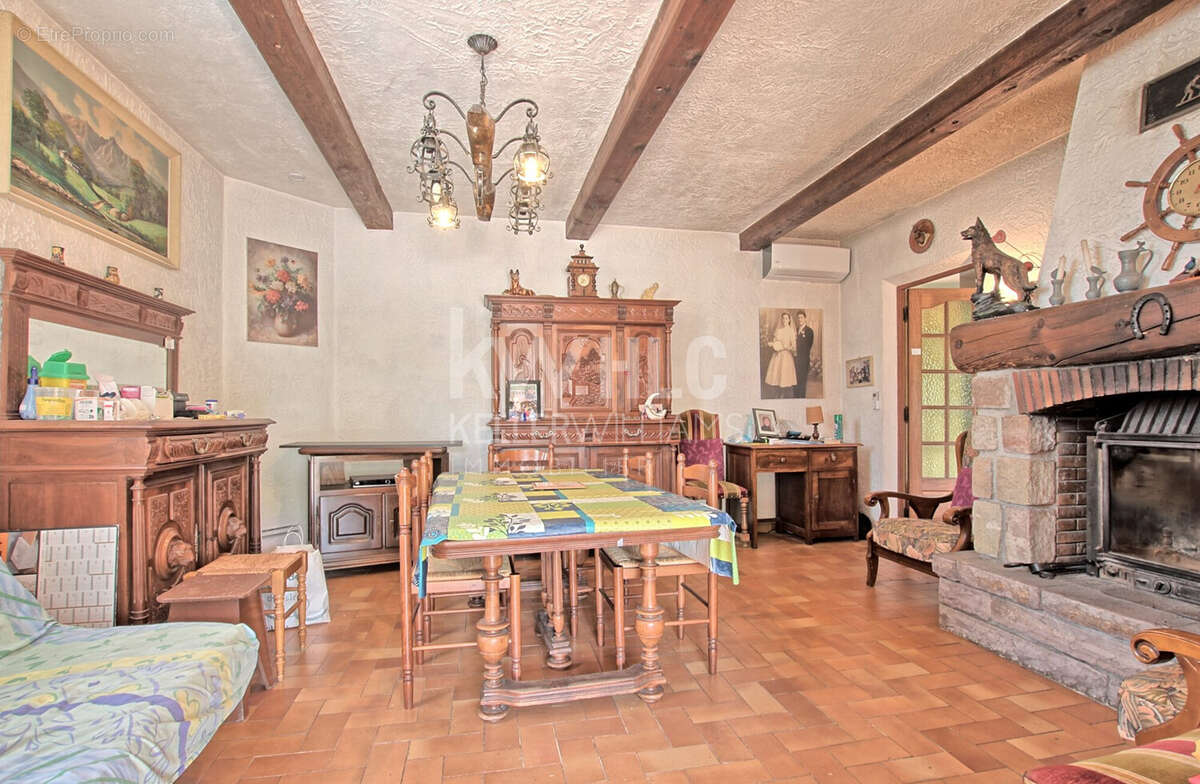 Maison à LE CANNET