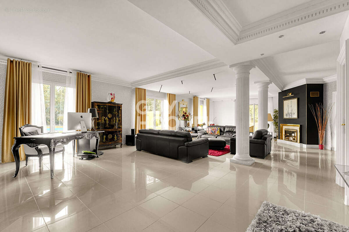 Maison à CASTELNAU-D'ESTRETEFONDS