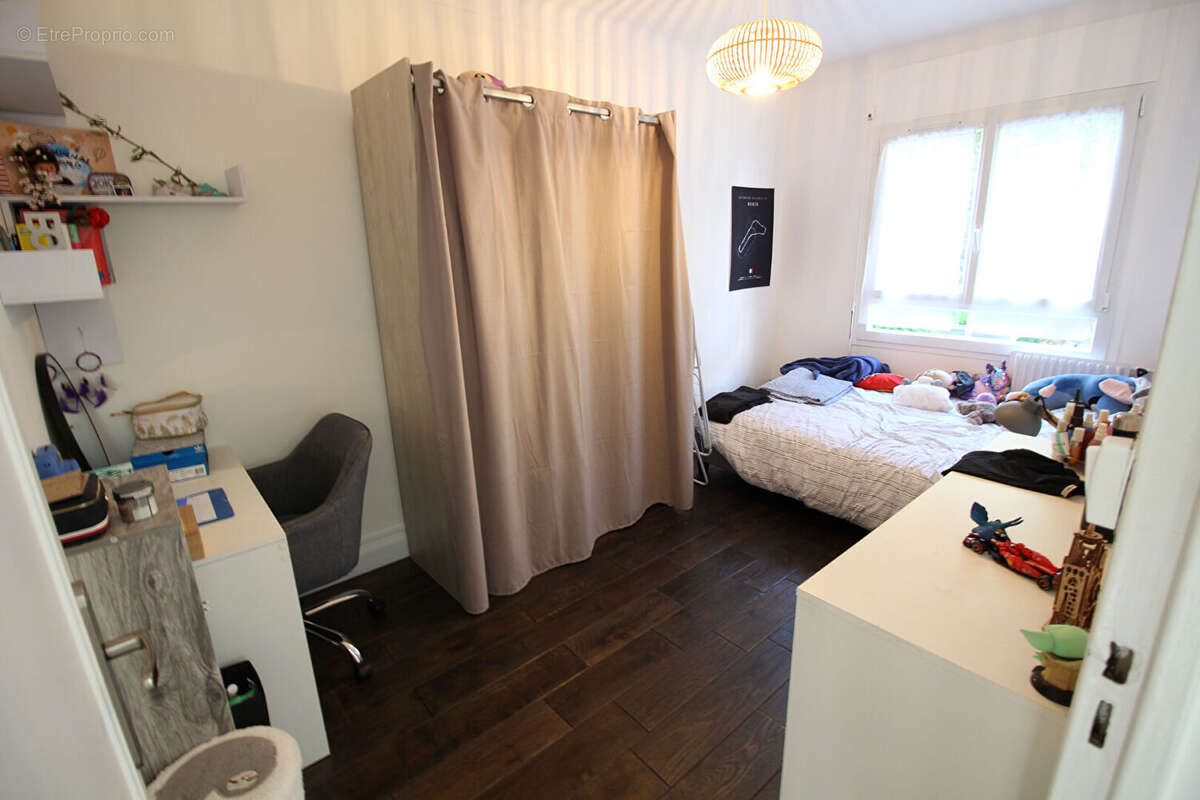 Appartement à SARTROUVILLE