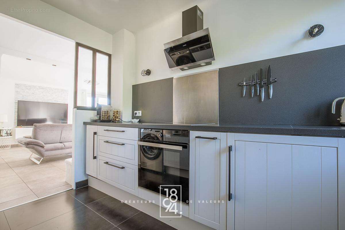 Appartement à SEPTEMES-LES-VALLONS