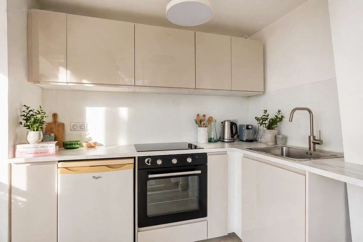 Appartement à PARIS-3E