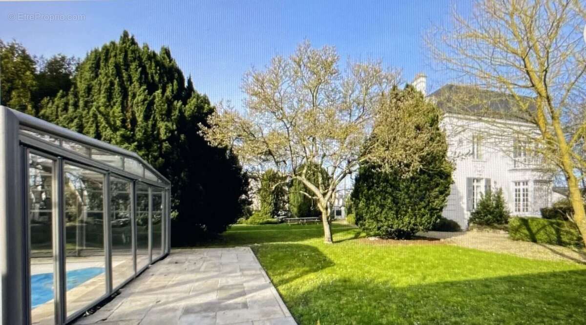 Maison 315 m² à Evreux  - photo 5