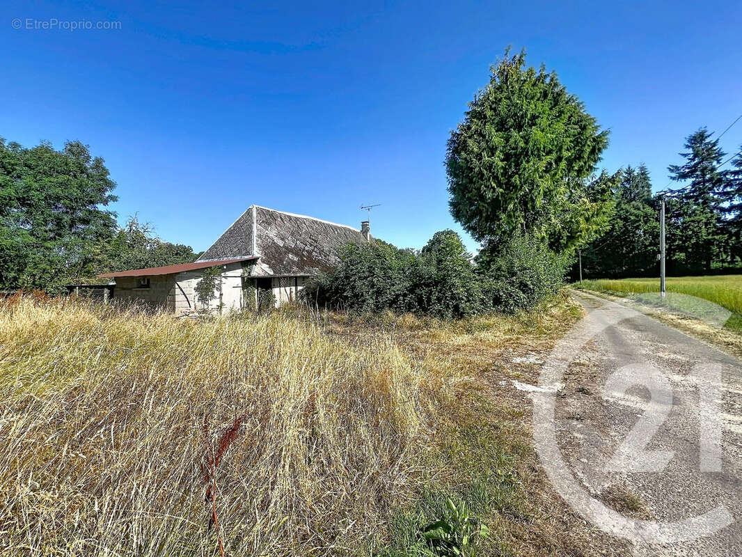 Maison 59 m² à Selles  - photo 16