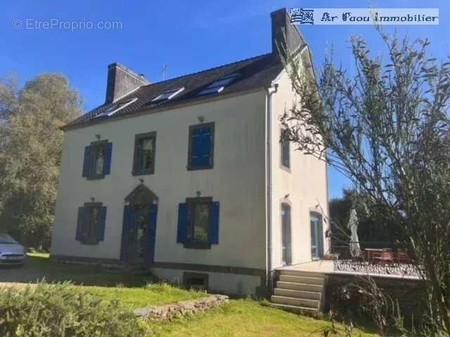 Maison à PONT-DE-BUIS-LES-QUIMERCH