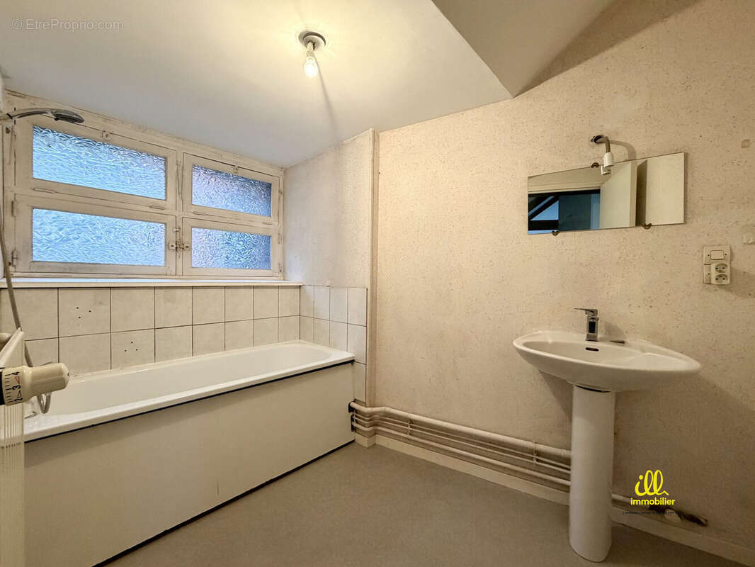 Appartement à CHARLEVILLE-MEZIERES