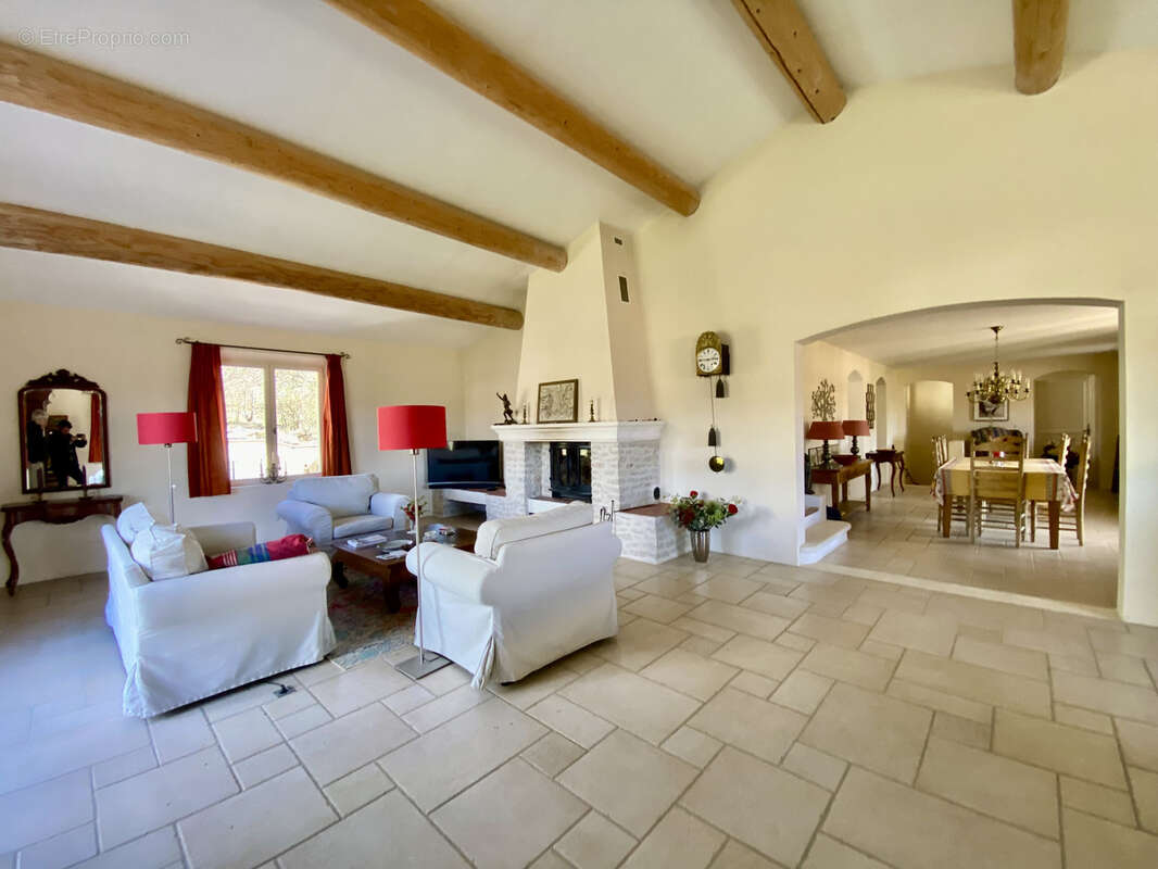 Maison à BUIS-LES-BARONNIES