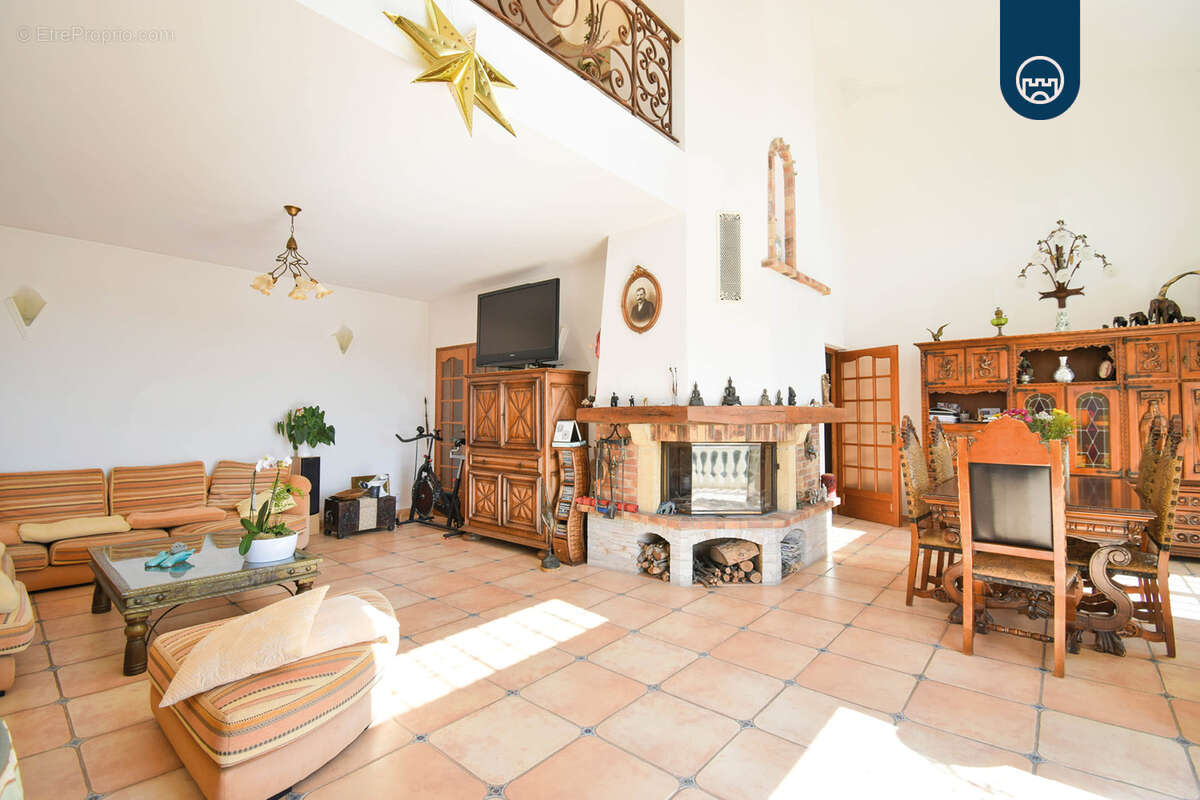 Maison à SAINT-ANDRE-DE-LA-ROCHE