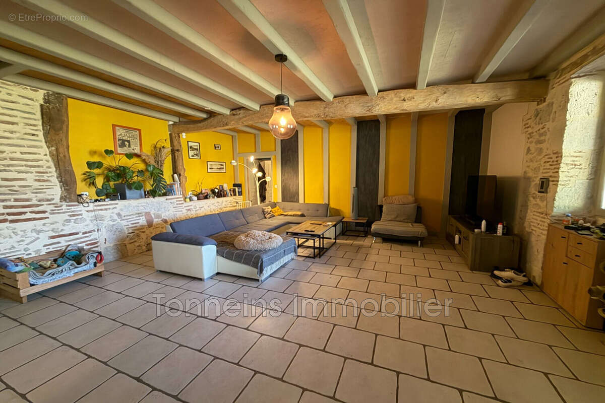 Maison 148 m² à Clairac  - photo 4