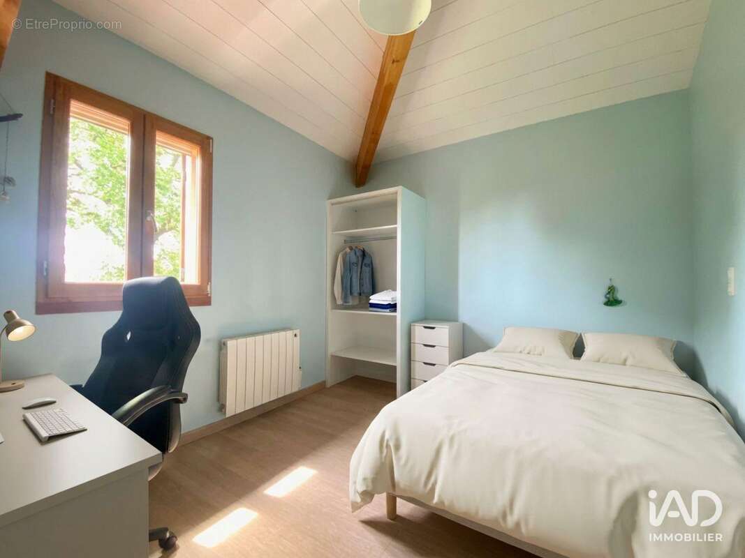 Maison 162 m² à Xaintrailles  - photo 8