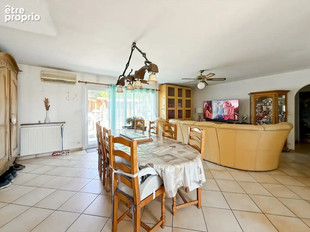 Saint-Jean-de-Monts - Grande maison familiale de 180 m² sur terrain constructible de 1 418 m² - photo 2