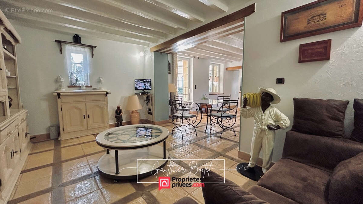 Maison à COULOMMIERS