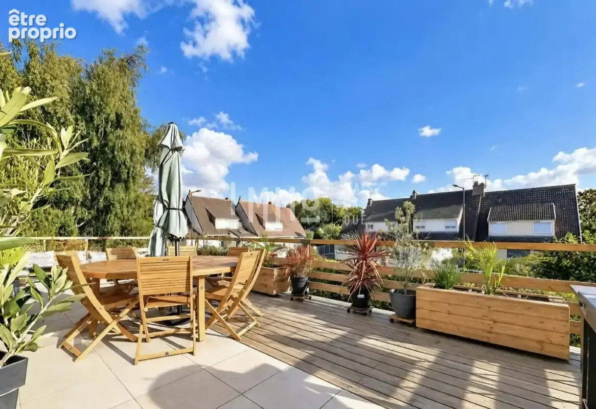 Photo Maison à Brehal au prix de 395 000€