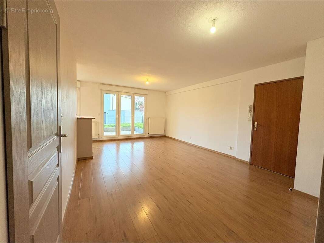 Appartement à OGY