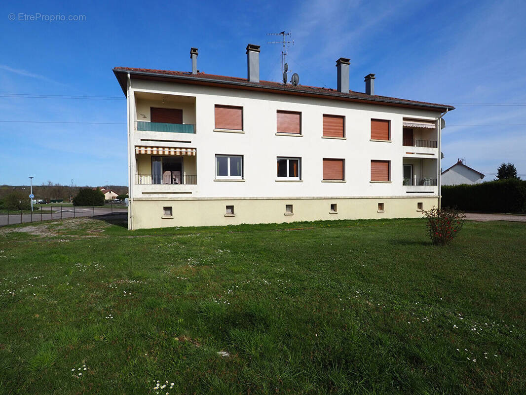 Appartement à VINCEY