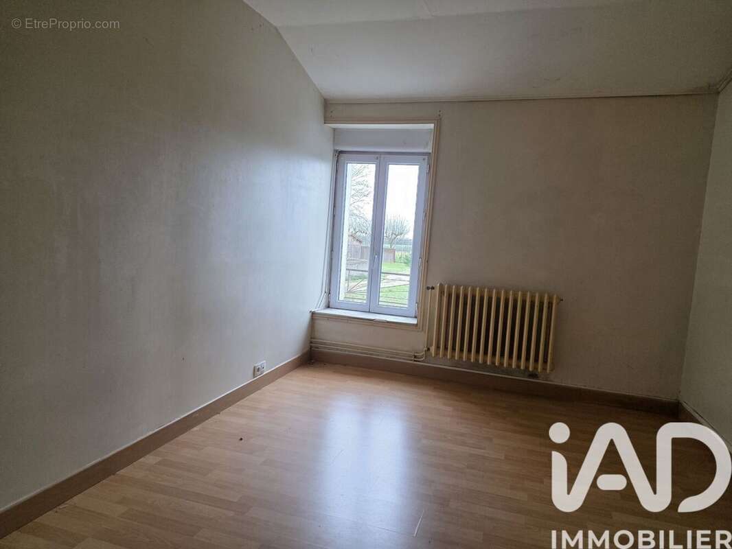 Maison 250 m² à Saussignac  - photo 6
