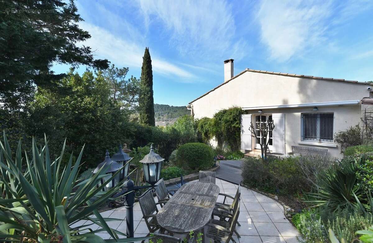 Maison à UZES