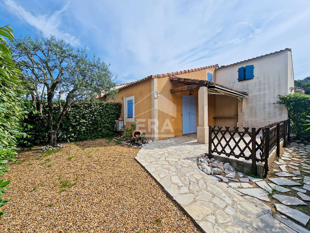 Maison à AURIBEAU-SUR-SIAGNE