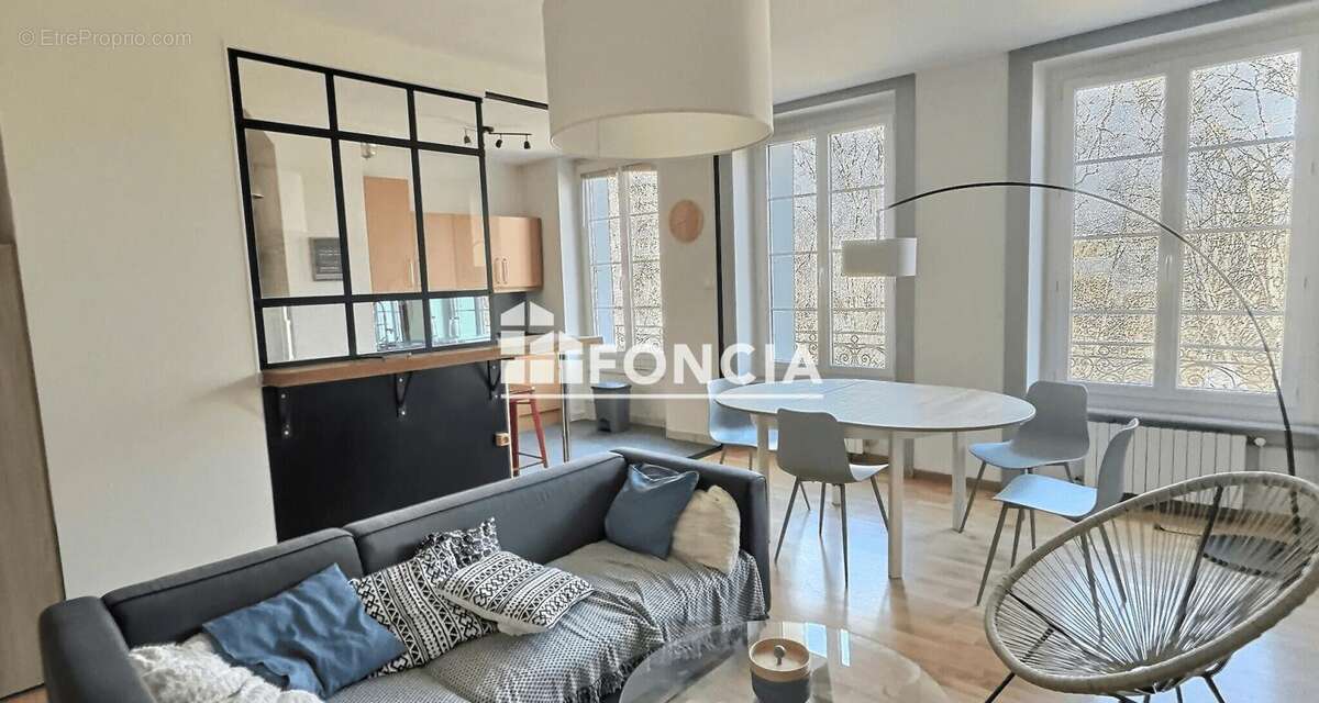 Appartement à SAINT-ETIENNE