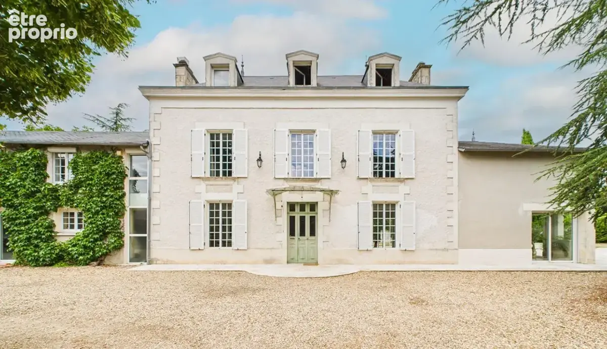 Maison 7 pièces 300 m² · à Avanton · 300 m² · 682 500 €