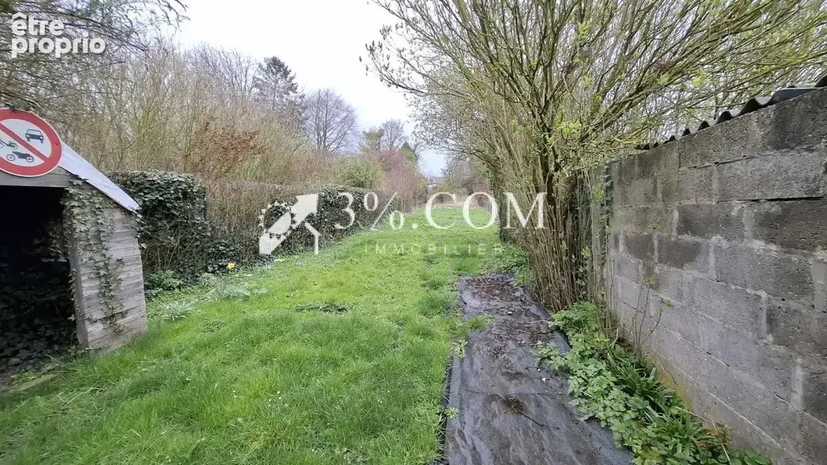 OISEMONT : Petite maison  A RENOVER avec jardin sur l'arrièr - photo 11