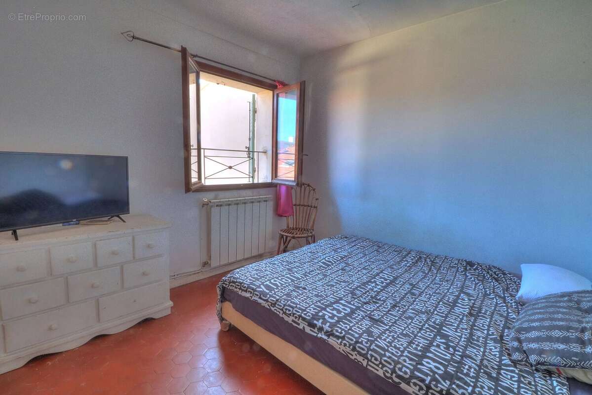 Maison à VALLAURIS