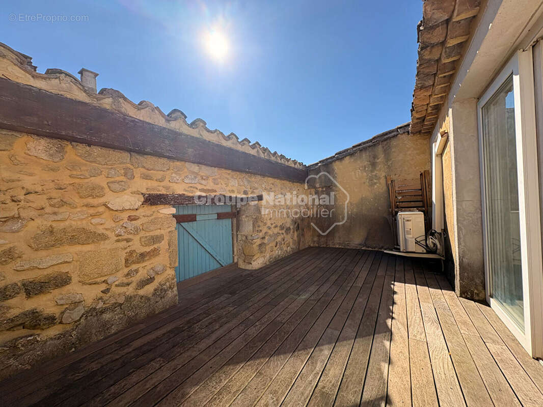 Maison à ROQUEMAURE