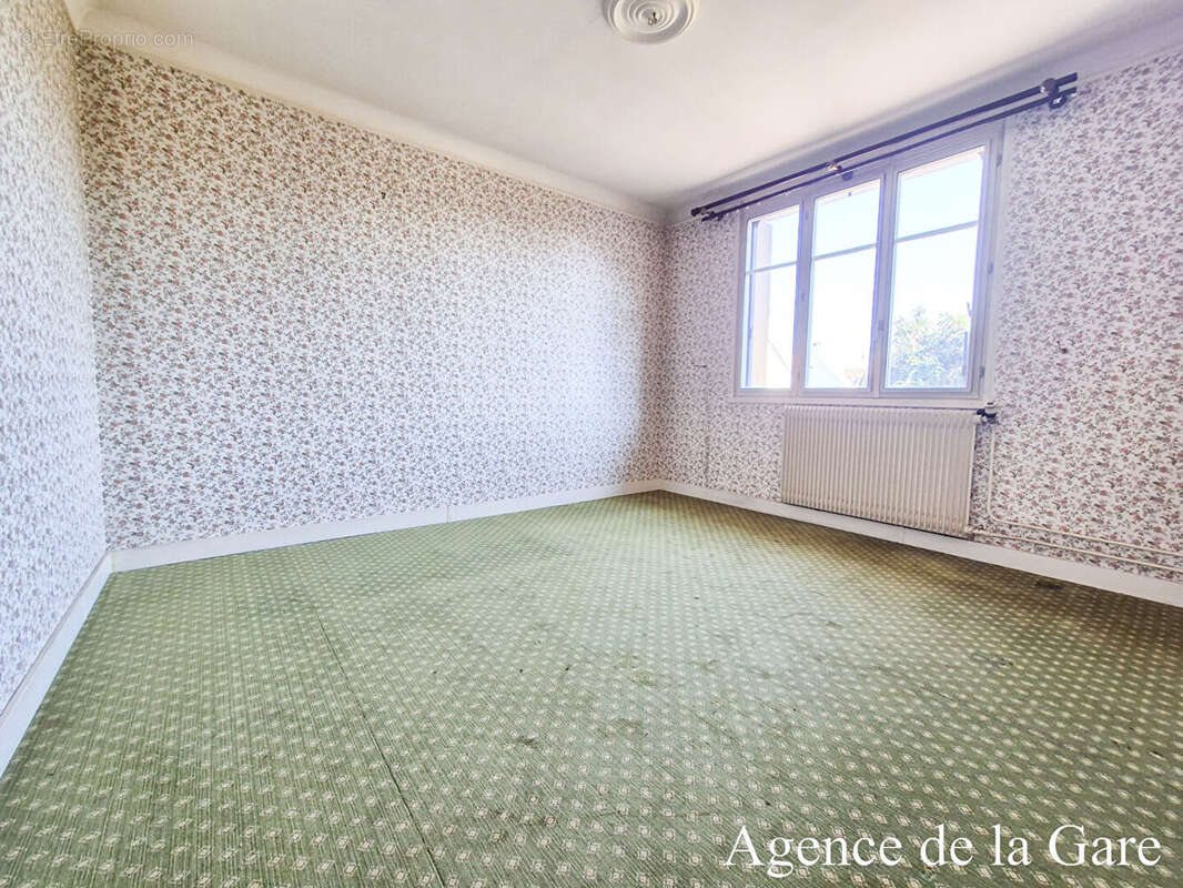 Maison à SARTROUVILLE