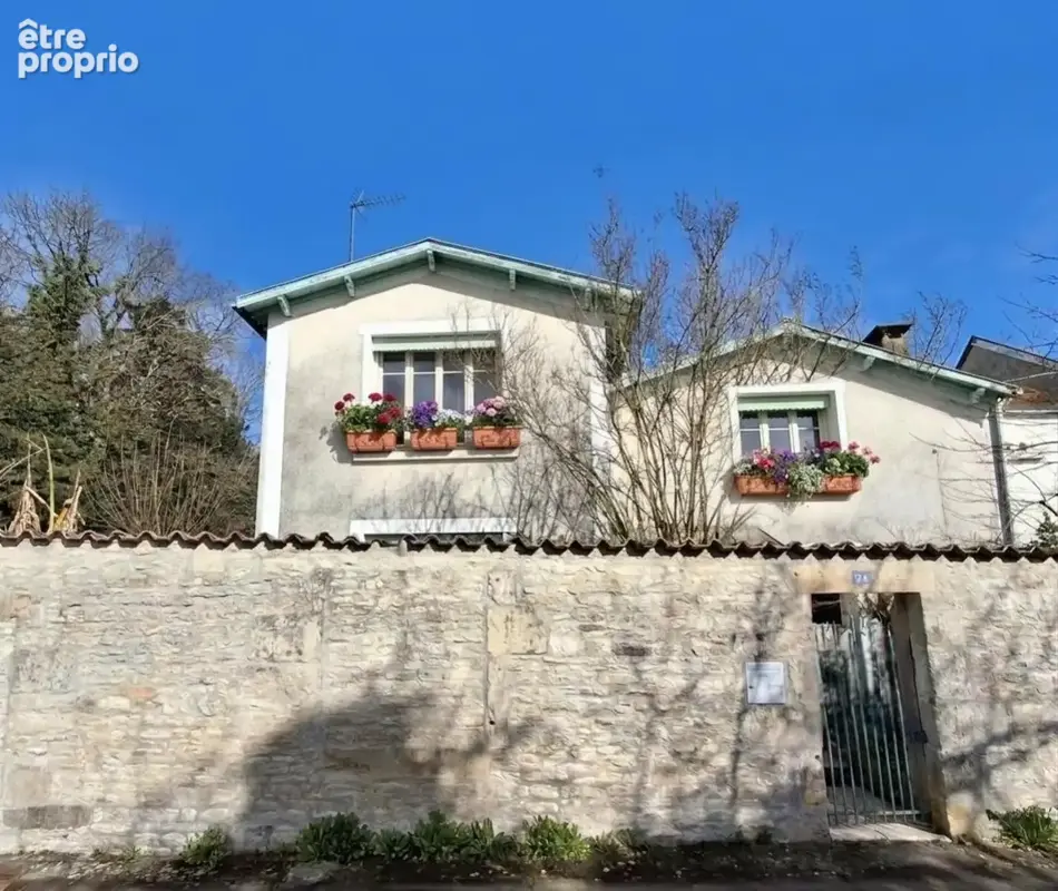 Photo 1 - Maison à SAINT-SYMPHORIEN