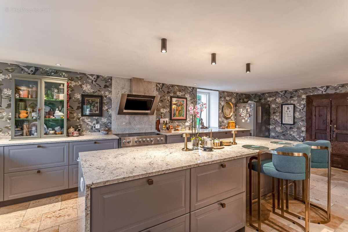 Maison à LAVERCANTIERE