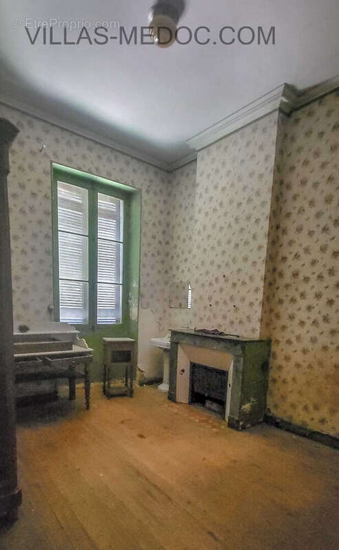 Maison à COUQUEQUES