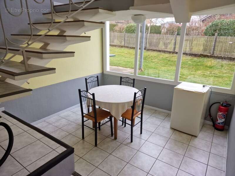 Appartement à BAINS-LES-BAINS