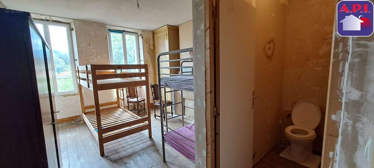 Maison 97 m² à Lavelanet  - photo 11