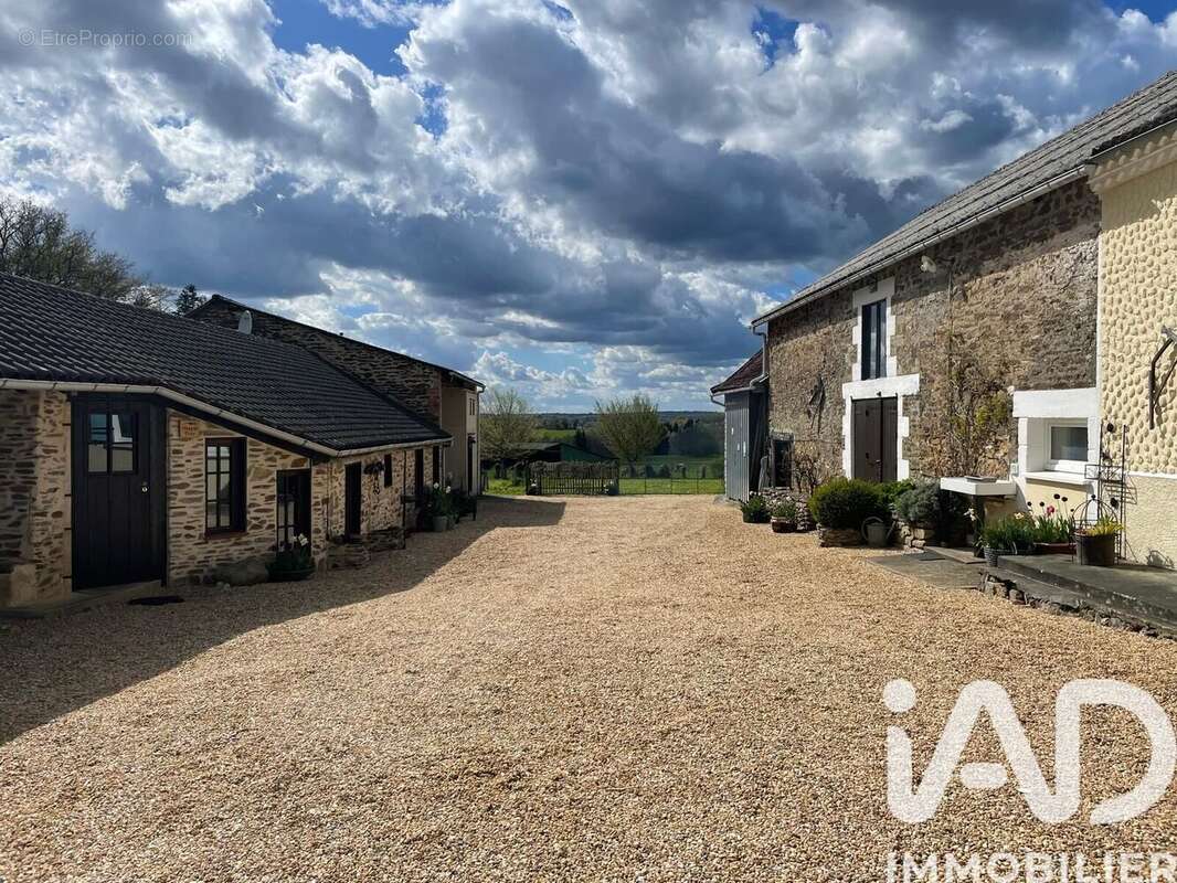 Maison 180 m² à Chaleix  - photo 5