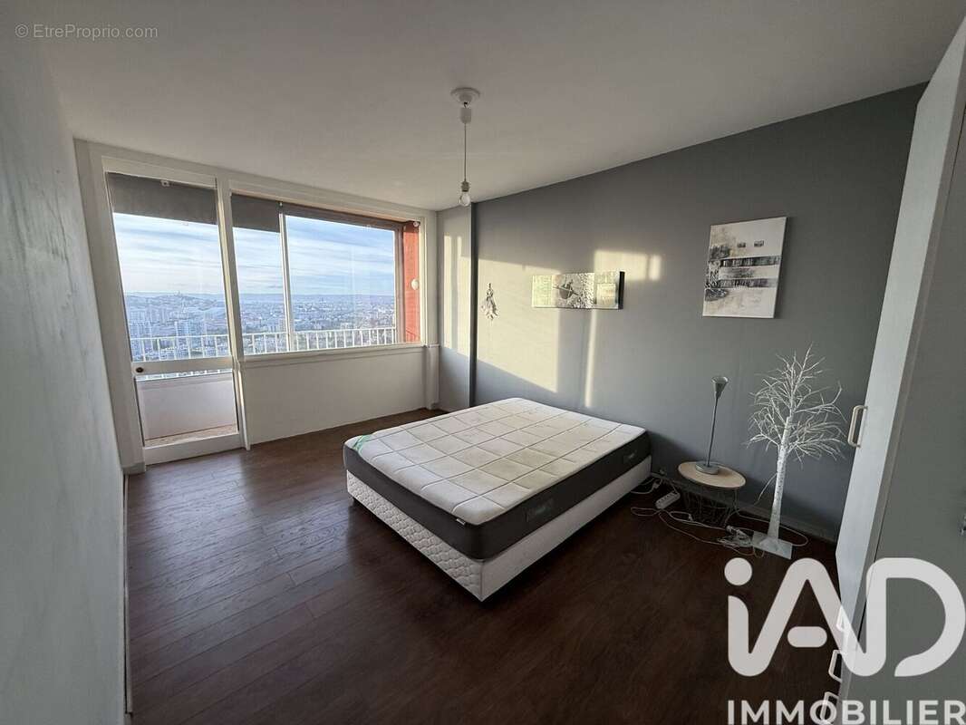 Photo 3 - Appartement à MARSEILLE-9E