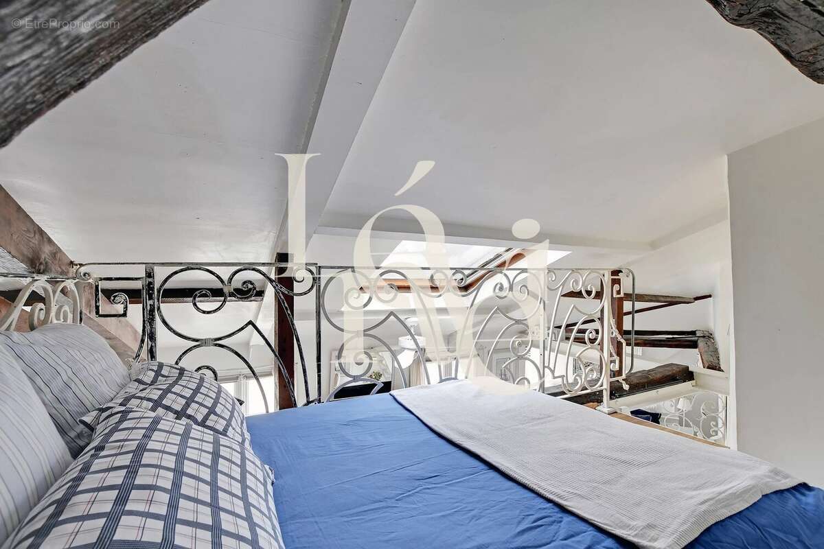 Appartement à PARIS-6E