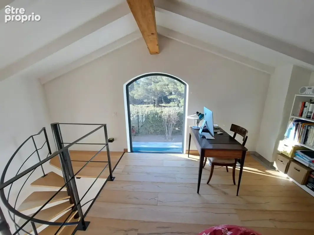 Maison 6 pièces 178 m² à vendre à Lourmarin (84160) - photo 6