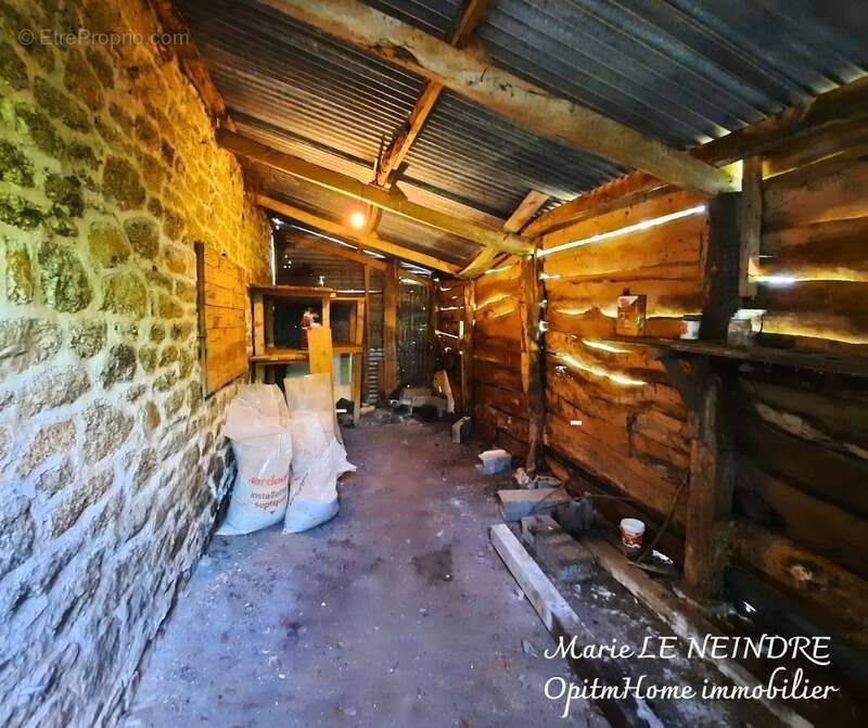 Maison à PLOUNEVEZ-QUINTIN