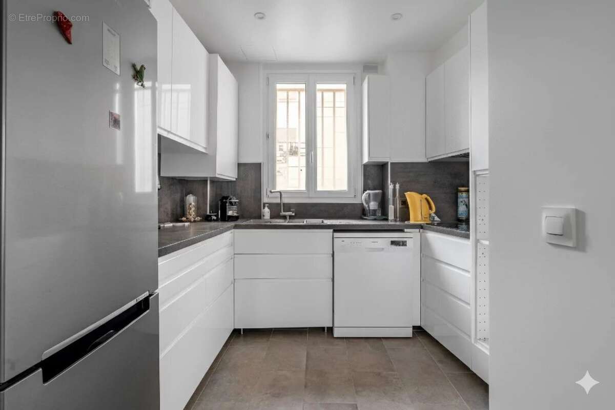 Appartement à LEVALLOIS-PERRET